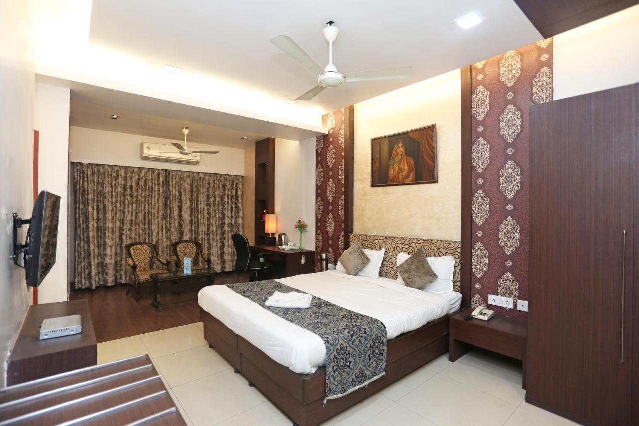 Hotel Rushabh Home Kolkata Ngoại thất bức ảnh