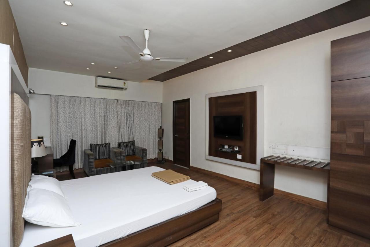 Hotel Rushabh Home Kolkata Ngoại thất bức ảnh